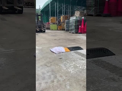 Colisão de velocidade de borracha